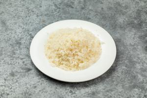 Порция вареного риса. 200 грамм рисовой каши. Как выглядит 150 грамм вареного риса. Рассыпчатый рис. 100 гр гречки в сухом виде.